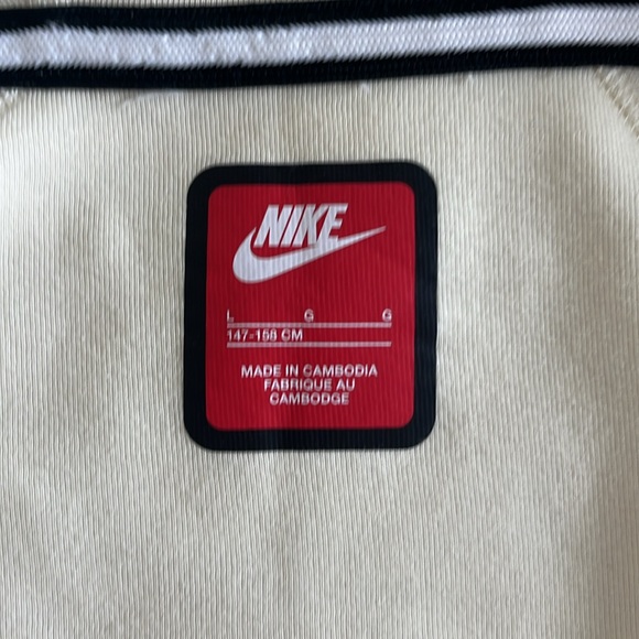 Nike youth club fleece jacket - Picture 3 of 3